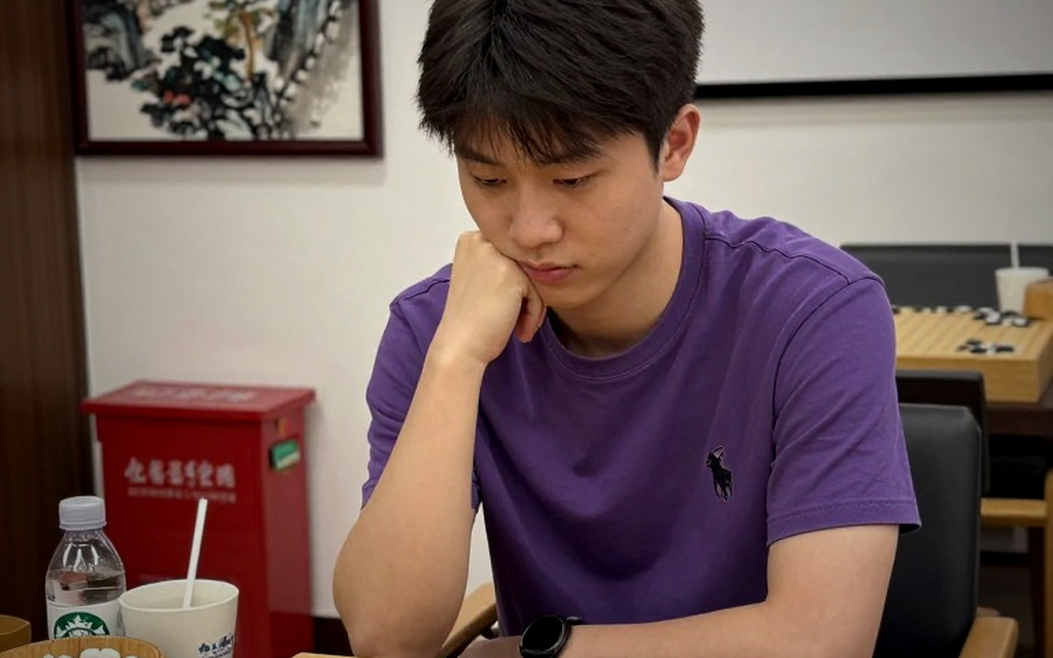 Kỳ chuyển nhượng LCK: đọc điều khoản trước khi đọc tin đồn