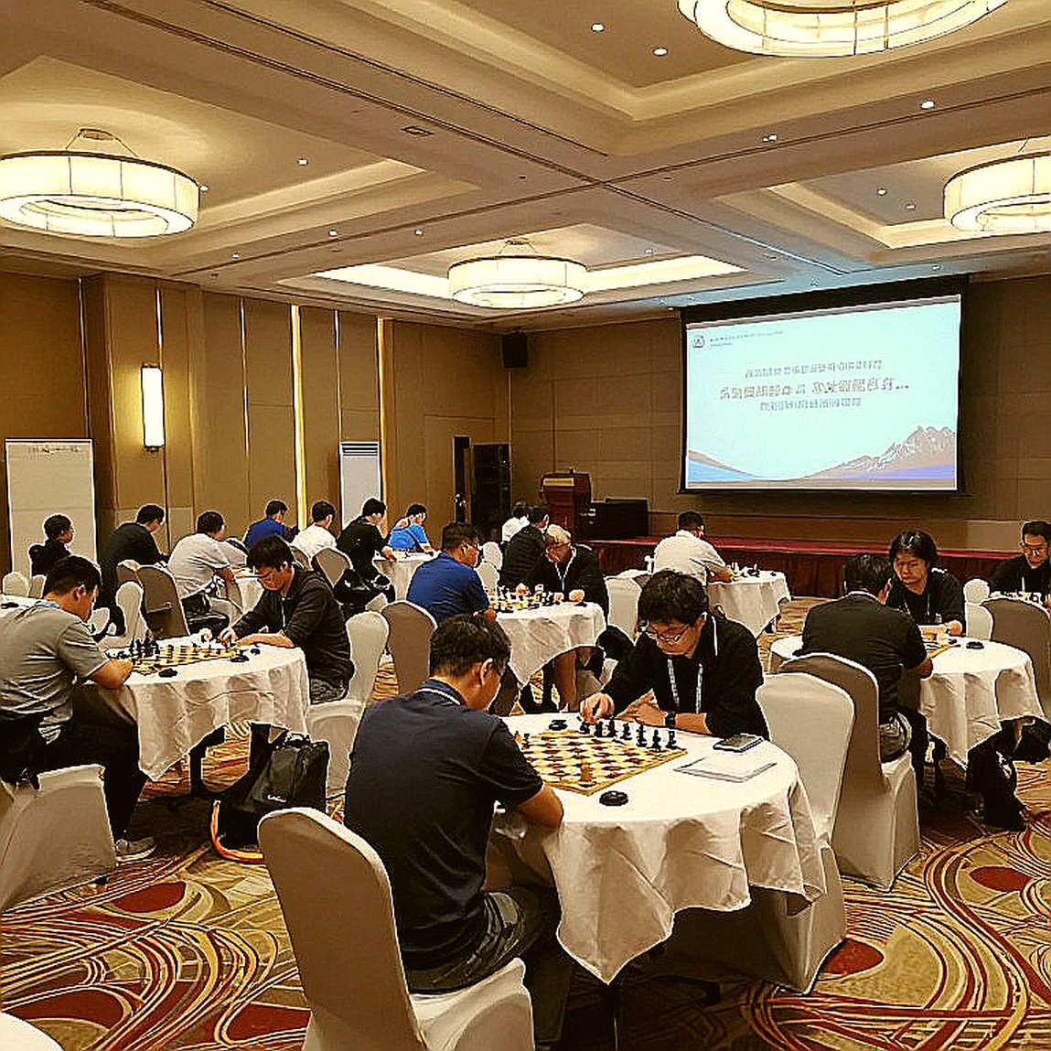 Bầu cử FIDE ngày 26/9 tại Samarkand: Rosenstein hứa đưa Carlsen trở lại và khoảng trống dữ liệu phía sau lời hứa